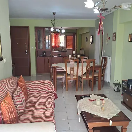 Location! Spacious 2 Bdrm With Balcony Apartment Sparta