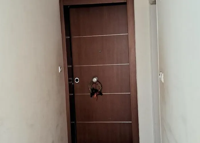 Location! Spacious 2 Bdrm With Balcony