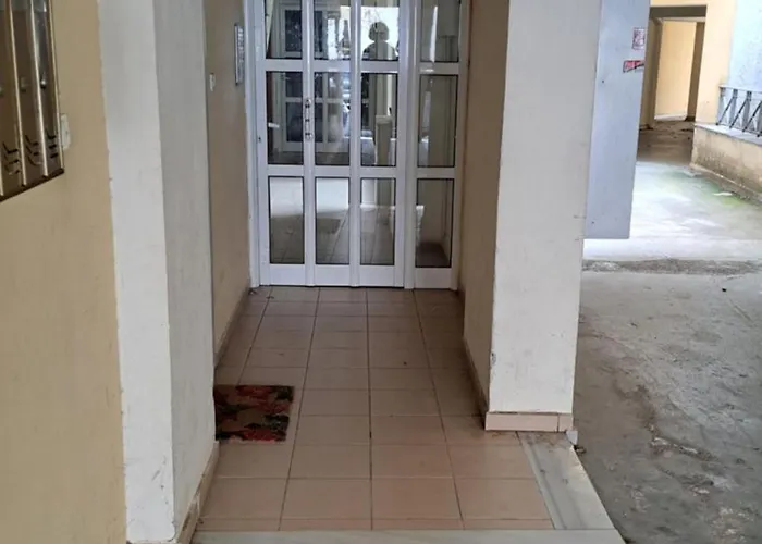 Location! Spacious 2 Bdrm With Balcony * Sparta