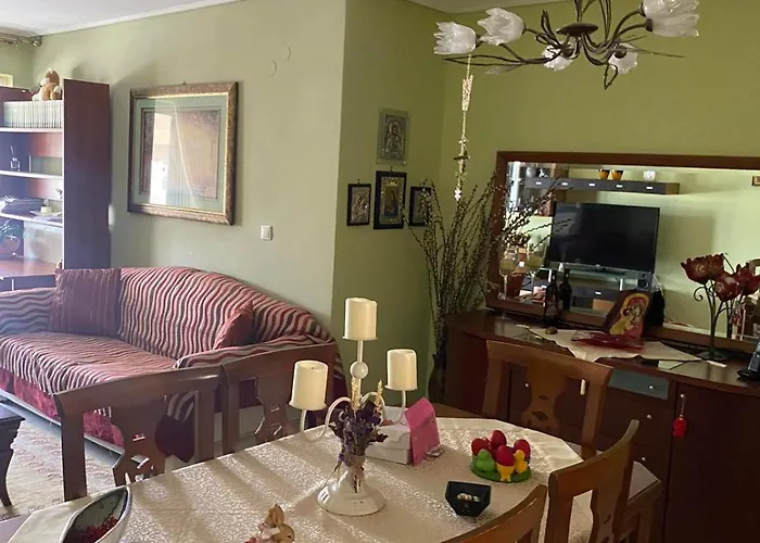 Location! Spacious 2 Bdrm With Balcony * Sparta